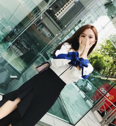 毛衣配半身裙是时下最流行的春季穿搭(图) 毛衣配半身裙是时下最流行的春季穿搭(图)