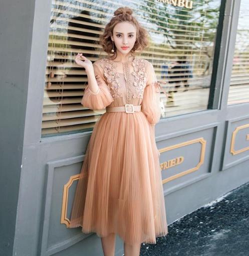 很仙的连衣裙搭配技巧 学会就能女人味十足