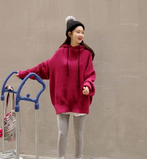 时尚达人显瘦减龄搭配 全靠小卫衣(图) 时尚达人显瘦减龄搭配 全靠小卫衣(图)