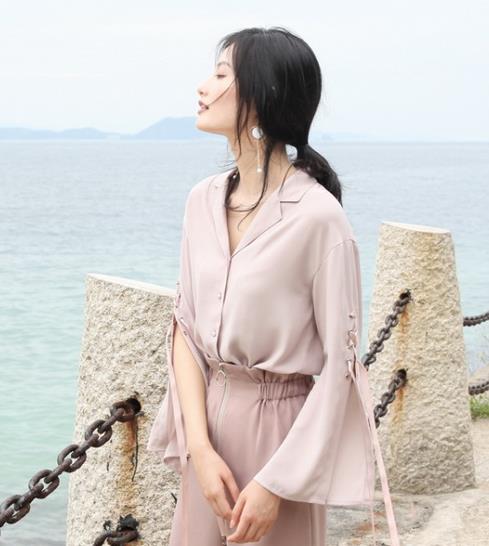 怎么搭配最性感撩人 这些穿搭让你的美加倍