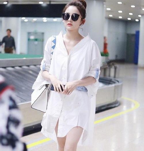 今年最火的明星同款牛仔衬衫裙 相当有女神范