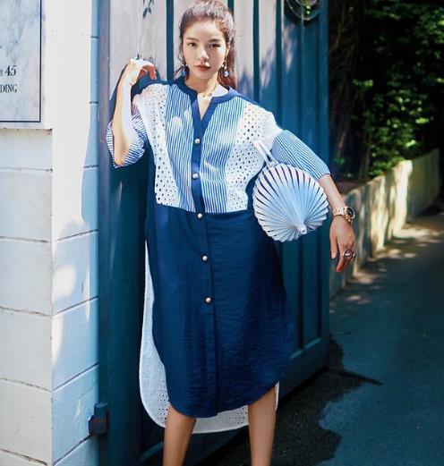 今年最火的明星同款牛仔衬衫裙 相当有女神范