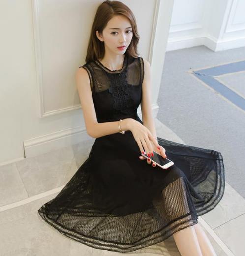 如何穿才性感 6款性感连衣裙搭配推荐(图) 如何穿才性感 6款性感连衣裙搭配推荐(图)