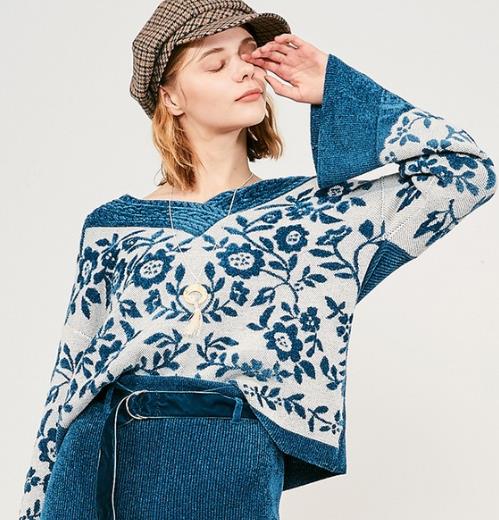 时髦针织羊绒衫搭配 让春季更出彩(图) 时髦针织羊绒衫搭配 让春季更出彩(图)