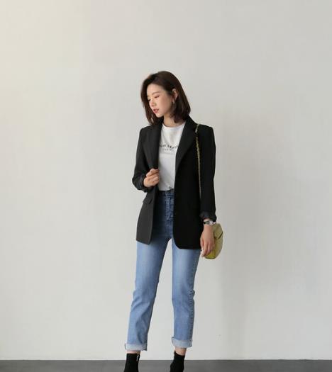 时髦外套怎么搭 优雅内搭开启撩人春季（图）