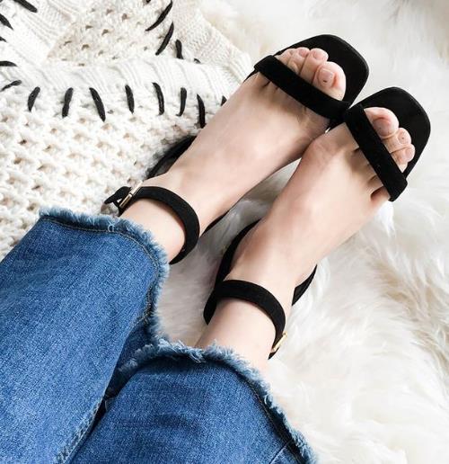 2018最新款显腿瘦的凉鞋 尽显女人味(图) 2018最新款显腿瘦的凉鞋 尽显女人味(图)