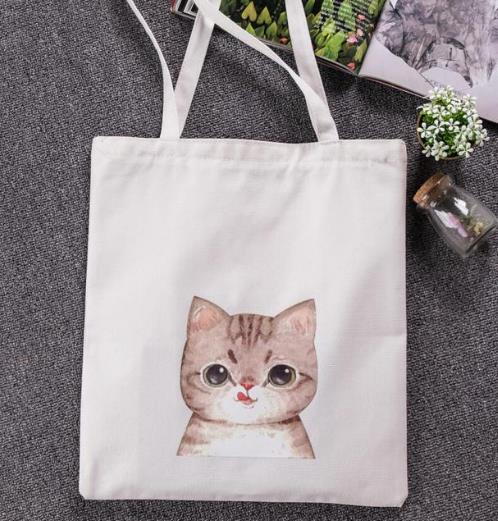 现在最流行简约大方斜跨帆布包搭配示范(图) 现在最流行简约大方斜跨帆布包搭配示范(图)