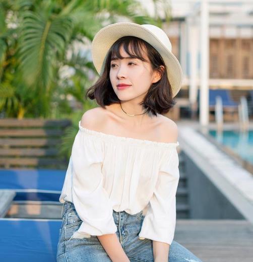 早春时髦优雅穿搭:露肩上衣搭配半身裙(图) 早春时髦优雅穿搭:露肩上衣搭配半身裙(图)