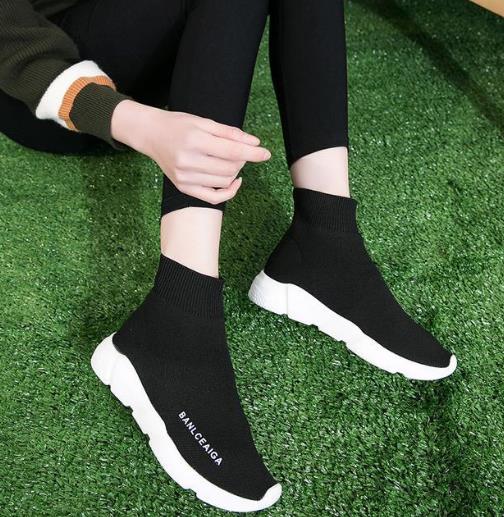 明星同款弹力袜子鞋 随便穿都比高跟鞋时髦(图) 明星同款弹力袜子鞋 随便穿都比高跟鞋时髦(图)