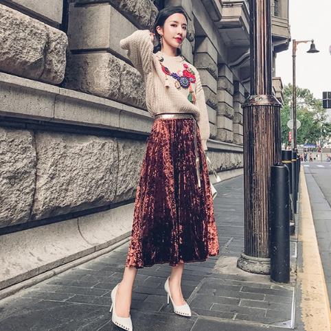 如何穿出早春气息 针织衫的多种搭配示范(图) 如何穿出早春气息 针织衫的多种搭配示范(图)