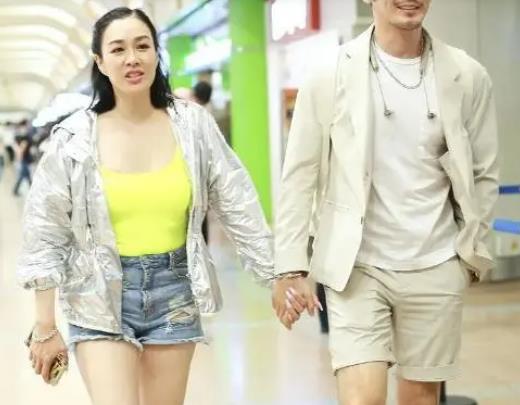 张伦硕比钟丽缇小多少?张伦硕钟丽缇有宝宝吗