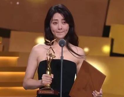 殷桃近况殷桃最新新闻2022(附近日最新照片) 殷桃近况殷桃最新新闻2022(附近日最新照片)