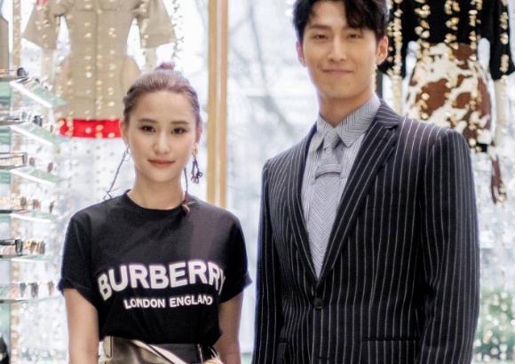 窦骁有过几个女友啊 现任女友是谁