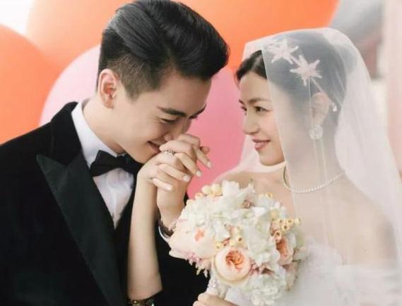 陈晓离了婚是真的吗 陈晓感情现状介绍 陈晓离了婚是真的吗 陈晓感情现状介绍