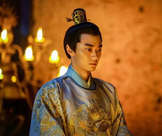 陈月末改名陈奕丞原因 其身高个人资料起底 陈月末改名陈奕丞原因 其身高个人资料起底