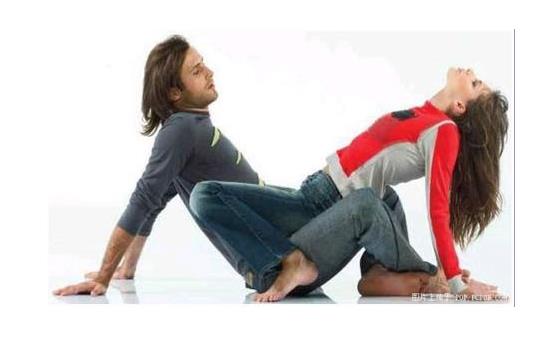 史上最全真人夫妻生活姿势图欣赏:男下女上更销魂-昕薇网