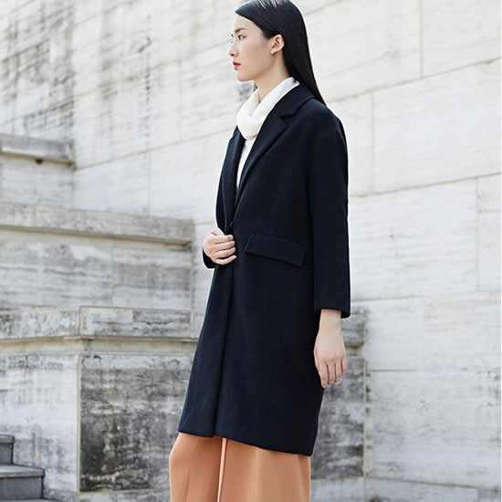 脱掉厚重的羽绒服：穿伤时尚毛呢子大衣外套气质100分