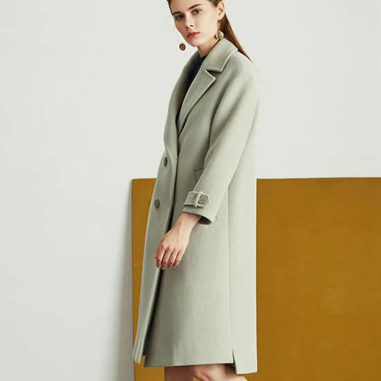 脱掉厚重的羽绒服：穿伤时尚毛呢子大衣外套气质100分