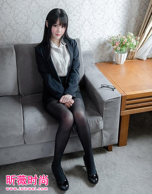职业装OL美女竟如此吸睛：性感OL美女职业装制服诱惑