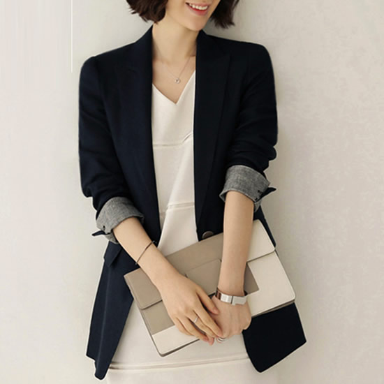 穿西装露腿：这才是春季露大长腿的正确方式