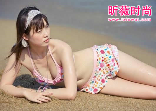 张筱雨免费图片资料大全：中国第一人体模特张筱雨