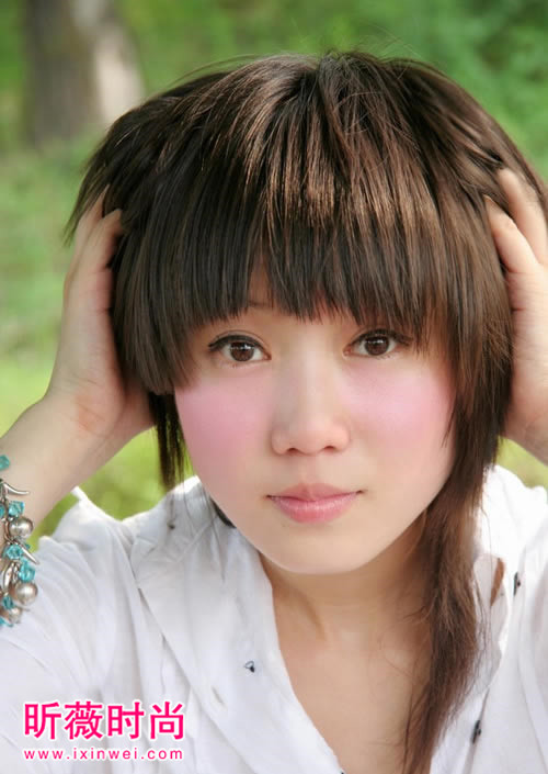 张筱雨免费图片资料大全：中国第一人体模特张筱雨