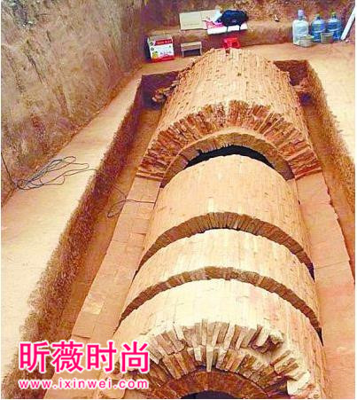 挖掘机惊扰了古墓主人千年之梦