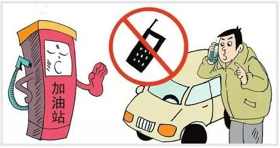 女子加油站打电话 下一幕骇人