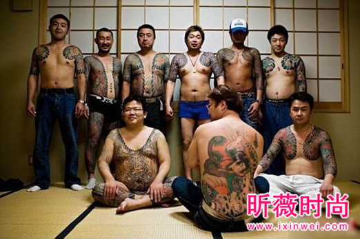 揭秘日本黑帮 比警察还受尊敬（私生活曝光）