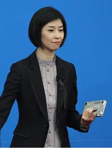 美女翻译张璐：真正的高冷女神