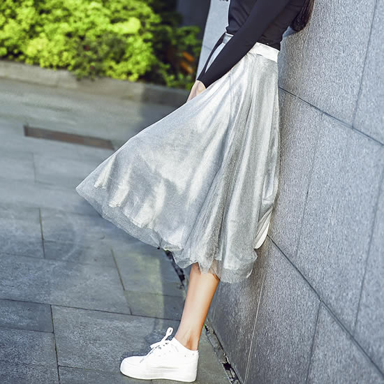 用半身裙打造最美春天:穿上半身裙这个春天你最美 用半身裙打造最美春天:穿上半身裙这个春天你最美