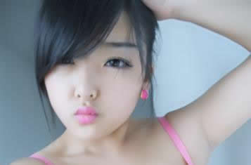 梦婵婵比基尼内衣自拍 梦婵婵的胸围 梦婵婵资料写真