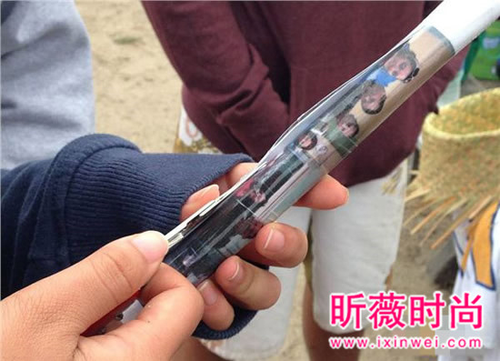 男子捡到一漂流瓶,打开后心都化了(图) 男子捡到一漂流瓶,打开后心都化了(图)