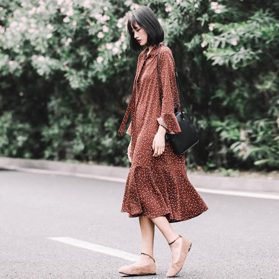 2017年春季流行的连衣裙：多彩春季首选连衣裙