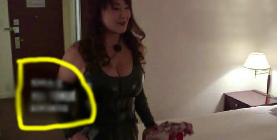 老外体验日本特殊服务:全套的恋爱关系令人身临其境