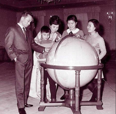 朴槿惠个人资料简历 朴槿惠丈夫 朴槿惠为什么不结婚 朴槿惠个人资料简历 朴槿惠丈夫 朴槿惠为什么不结婚