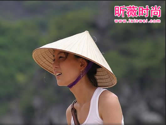 越南少女靠这养家:吓坏中国男(图) 越南少女靠这养家:吓坏中国男(图)