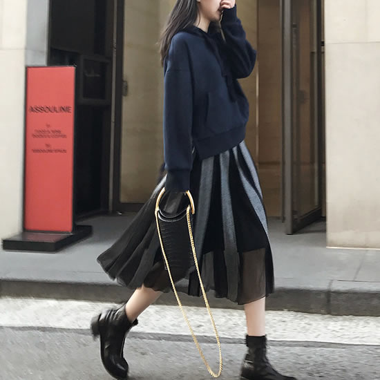 春日裙子穿出性感迷人：教你穿出最美的自己