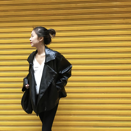 春天穿件小皮衣：女人风格百变时髦又迷人