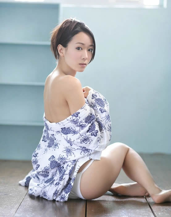 人体图片日本美女：日本美女人体图片