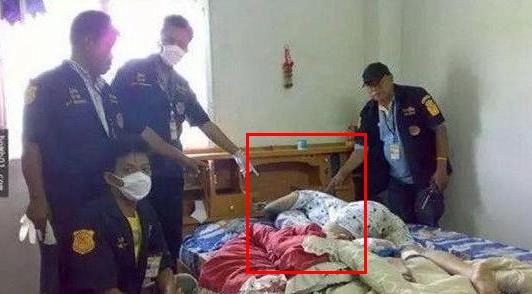 女子床上凄惨一幕!惊呆众人(上半身被烧焦发黑) 女子床上凄惨一幕!惊呆众人(上半身被烧焦发黑)