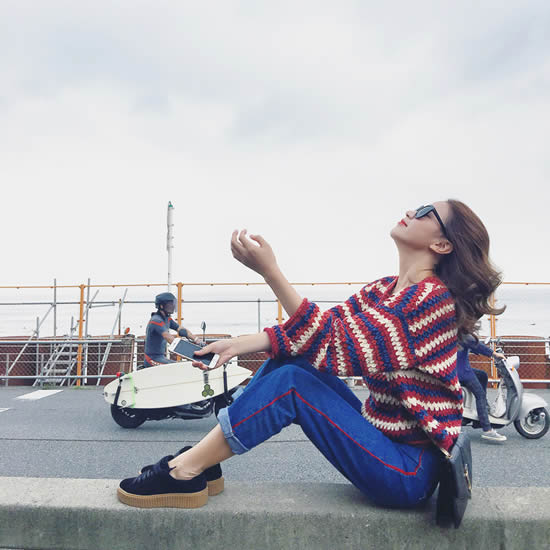 春季矮个短外套搭配小脚裤：身材显高的利器（图）