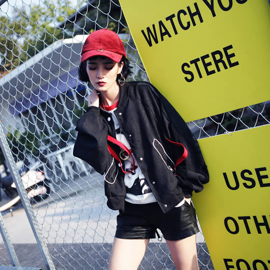 春季矮个短外套搭配小脚裤：身材显高的利器（图）