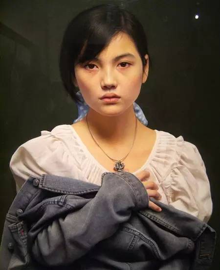 神秘女子震惊世界!惊叹她背后的男人(组图) 神秘女子震惊世界!惊叹她背后的男人(组图)