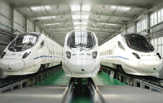 美国对中国高铁的评价：美国记者第一次坐中国高铁体验