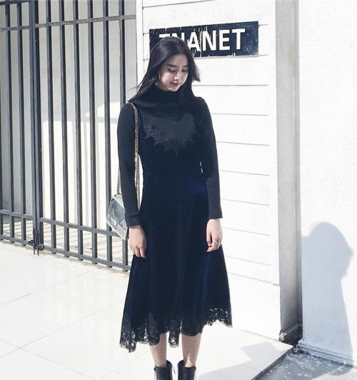 早春吊带裙氧气搭配 随便一穿就很美! 早春吊带裙氧气搭配 随便一穿就很美!