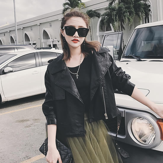 2017春季穿搭之连衣裙:显瘦连衣裙展现不一样的美 2017春季穿搭之连衣裙:显瘦连衣裙展现不一样的美