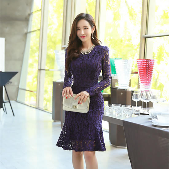 蕾丝连衣裙清纯诱惑：穿上连衣裙春季展露少女的魅力