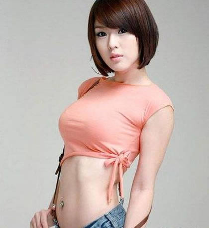 女人40岁依然丰满坚挺：分享五个快速丰胸方法