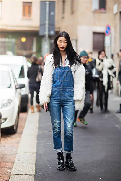 牛仔裤搭配什么上衣好看:最全牛仔裤潮流搭配看这里 牛仔裤搭配什么上衣好看:最全牛仔裤潮流搭配看这里